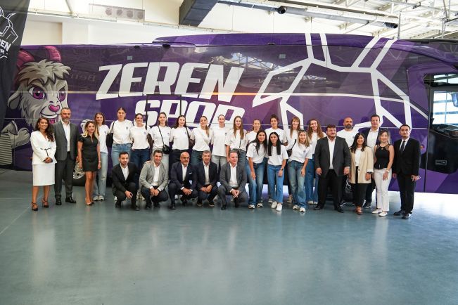 Zeren Group, teslim ald Travego 16 2+1 otobs ile sahalara elik ediyor